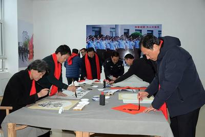 翰墨飄香迎新春，警民同心繪和諧——諸城市公安局與文聯成功舉辦書畫聯誼交流活動